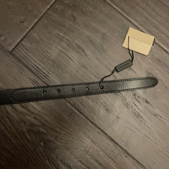 COPY - BNWT Burberry Belt with Gold hardware - Picture 14 of 15